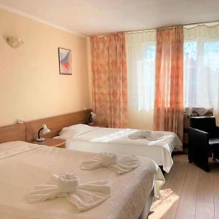 Family Hotel Central 부르가스 외부 사진