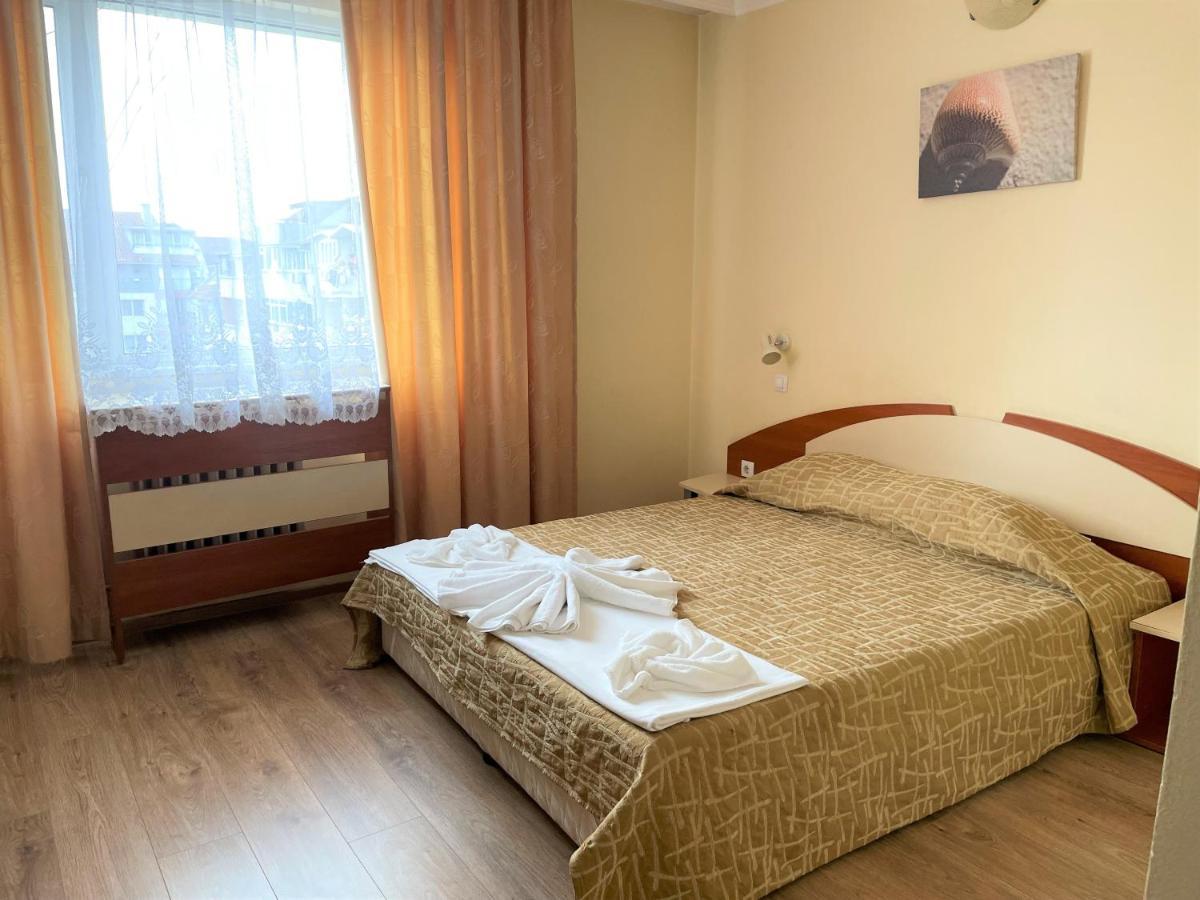 Family Hotel Central 부르가스 외부 사진