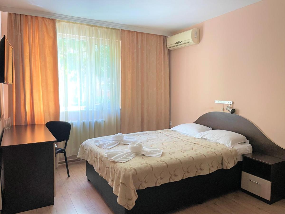 Family Hotel Central 부르가스 외부 사진
