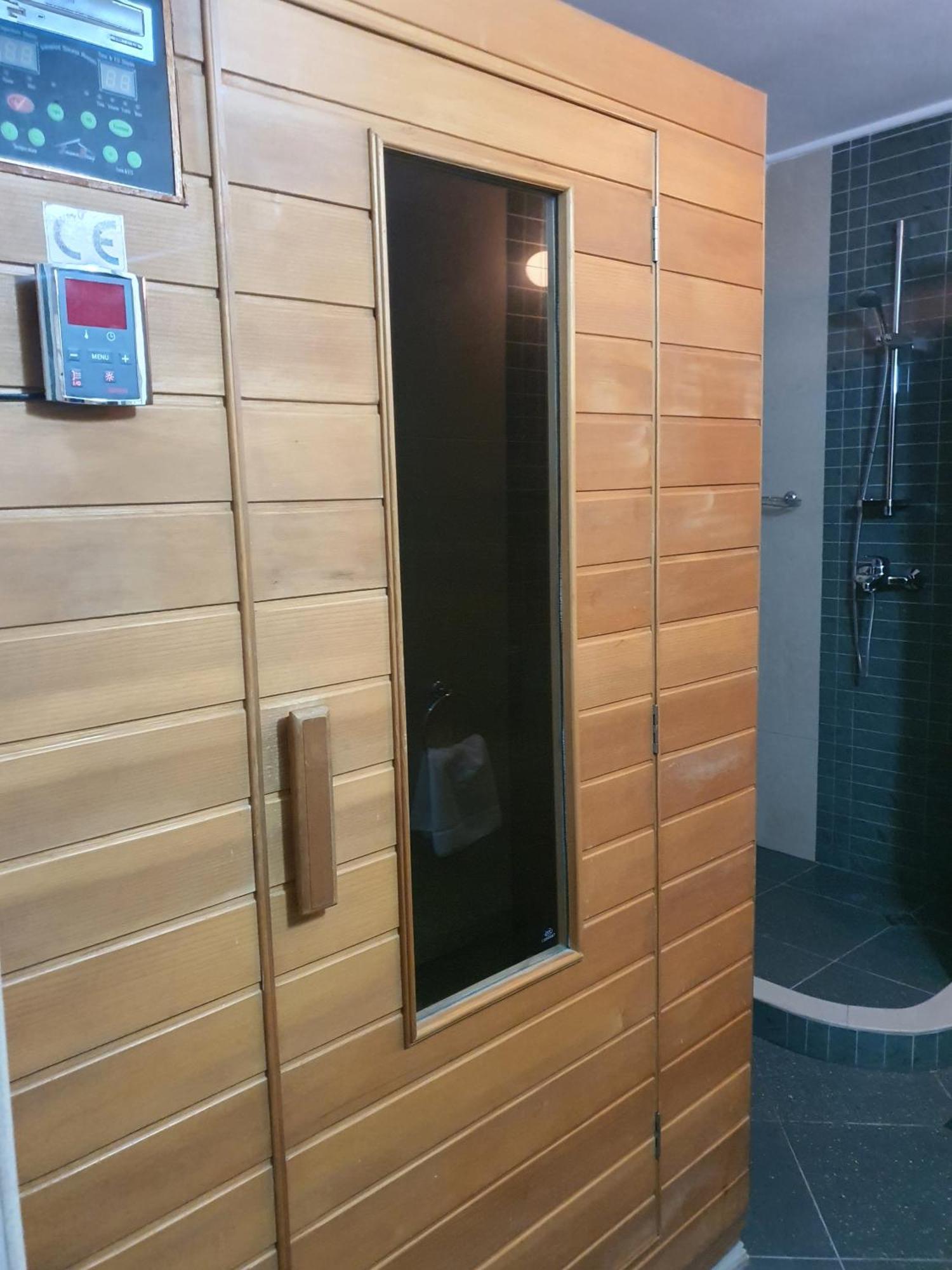 Family Hotel Central 부르가스 외부 사진