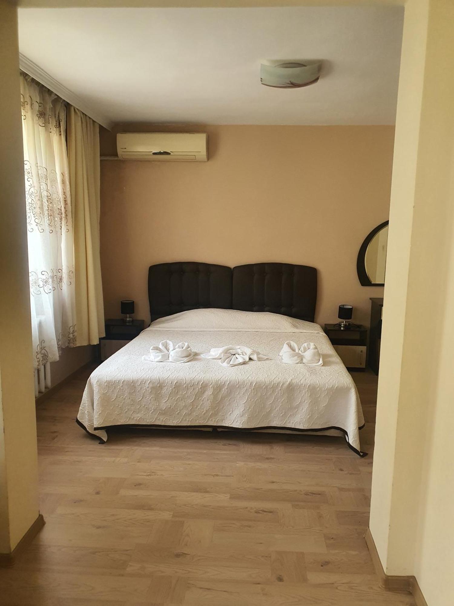 Family Hotel Central 부르가스 외부 사진